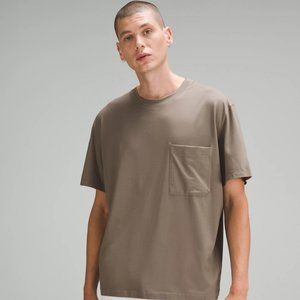 Men's / lululemon Fundamental Oversized T-Shirt Pocket / XL / Nomad